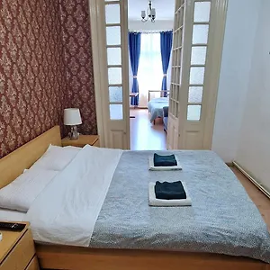  Appartement Domum Unirea, Across The Street Of Old Center